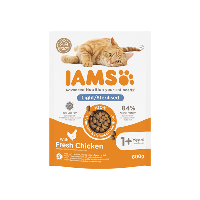 IAMS Light / Sterilised sausas maistas katėms su vištiena, 800 g